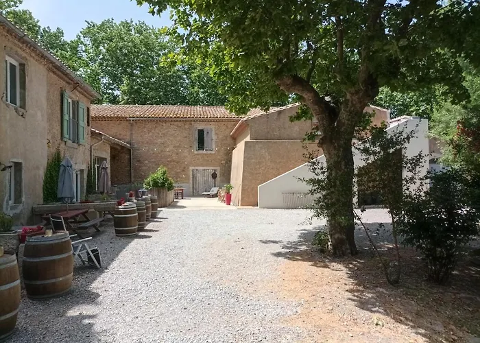 Domaine Le Piboul بيت للعطل