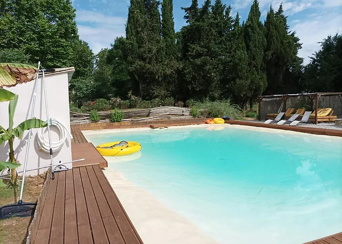 Domaine Le Piboul بيت للعطل *
