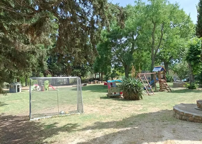Domaine Le Piboul بيت للعطل *