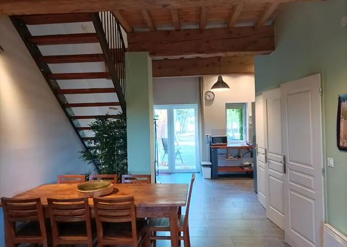 بيت للعطل Domaine Le Piboul *