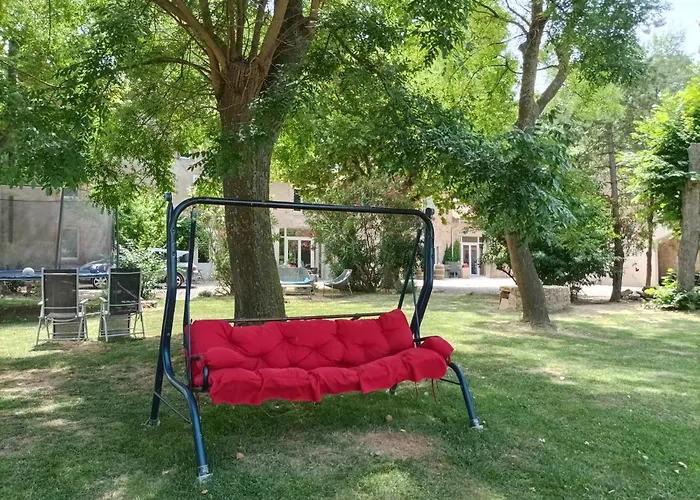 Domaine Le Piboul بيت للعطل *